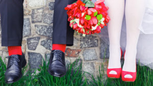Farbkonzept Hochzeit rote Akzente